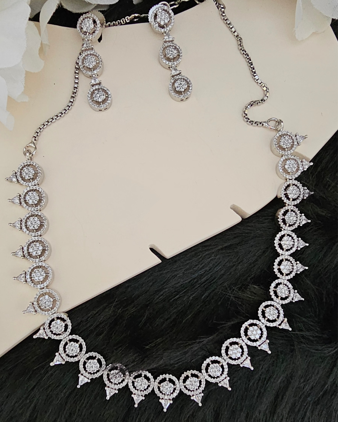 Vintage-Inspired Zirconia Necklace and Earring Set