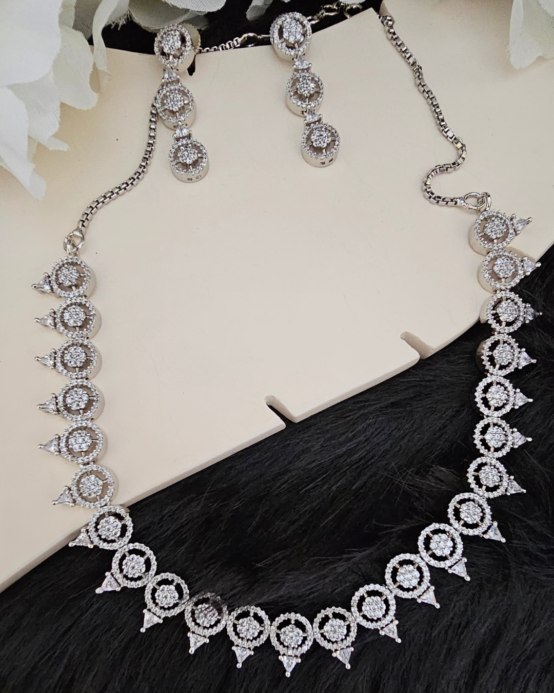 Vintage-Inspired Zirconia Necklace and Earring Set