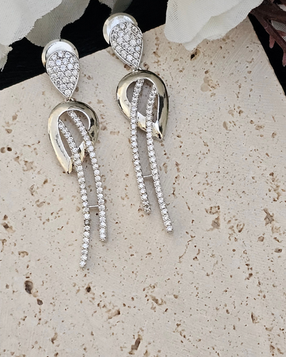 Modern Teardrop Silver Necklace and Earring Set
