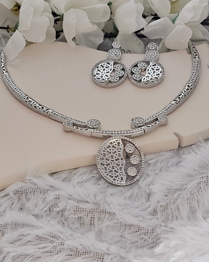 Intricate Silver-Tone Filigree Pendant Necklace and Earring Set