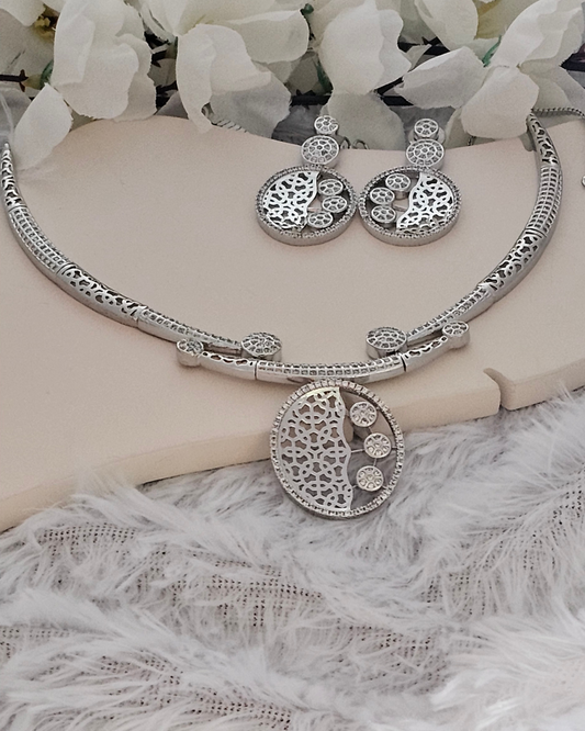 Intricate Silver-Tone Filigree Pendant Necklace and Earring Set