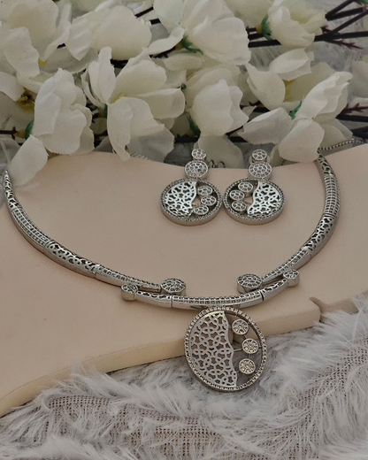 Intricate Silver-Tone Filigree Pendant Necklace and Earring Set