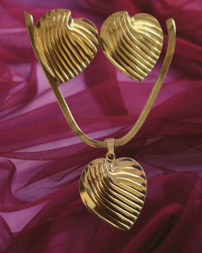 Anti-Tarnish Gold-Tone Textured Heart Necklace Set