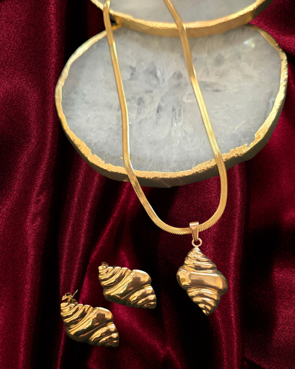 Anti-Tarnish Gold-Tone Textured Shell Necklace Set