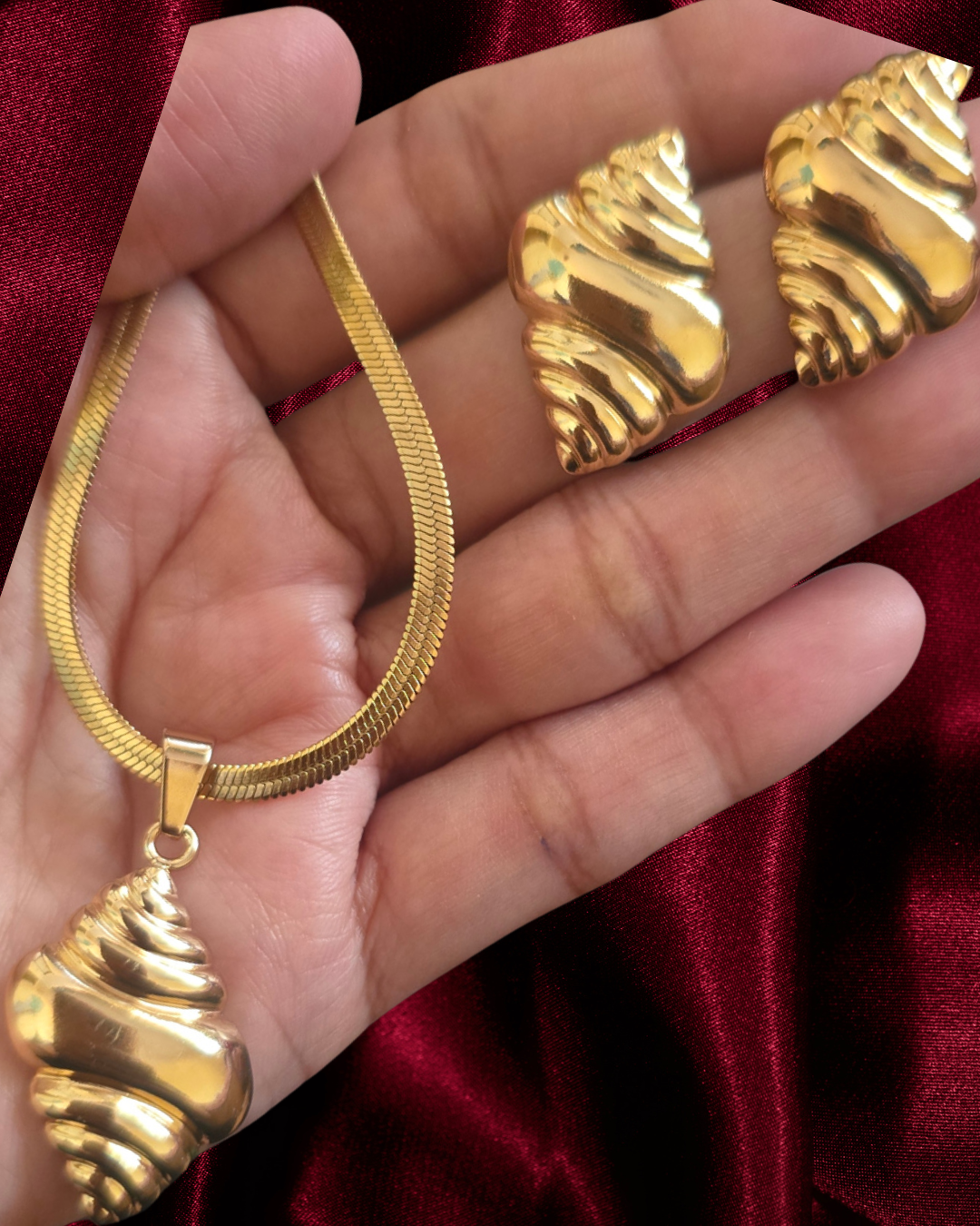 Anti-Tarnish Gold-Tone Textured Shell Necklace Set