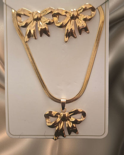 Anti-Tarnish Gold Bow Necklace Set