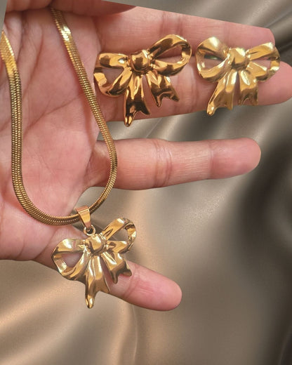 Anti-Tarnish Gold Bow Necklace Set