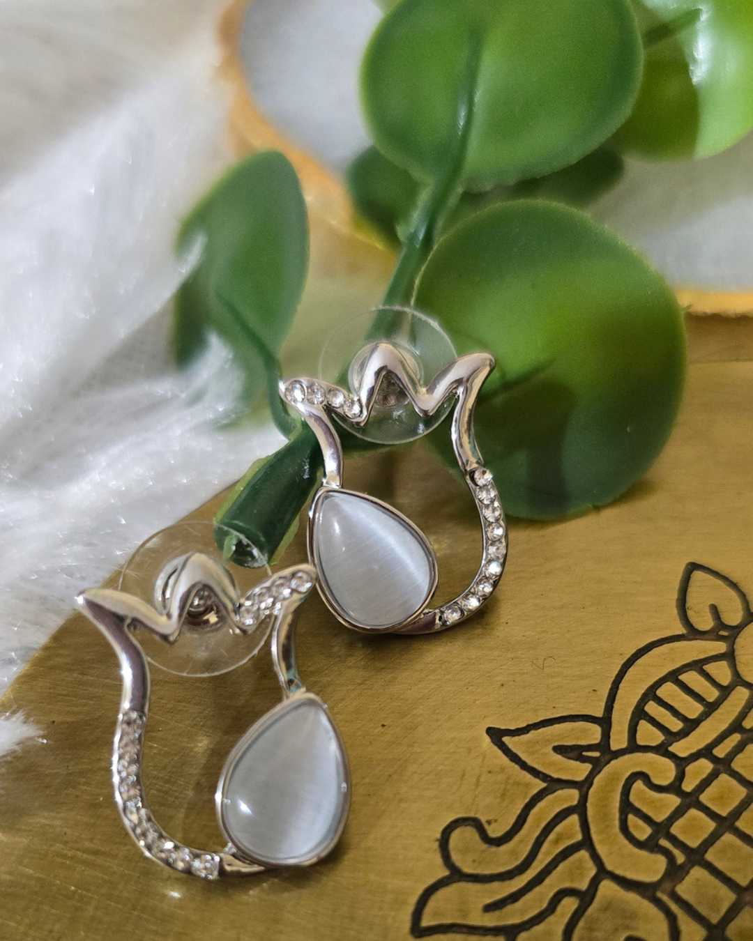Silver-Tone Cat Eye Stone Stud Earrings