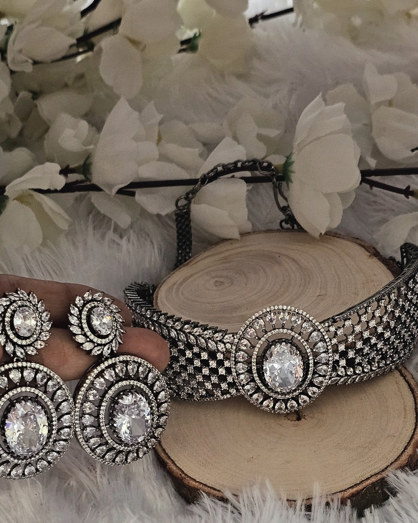 Antique Silver-Tone Choker and Earring Set with Large Gemstones
