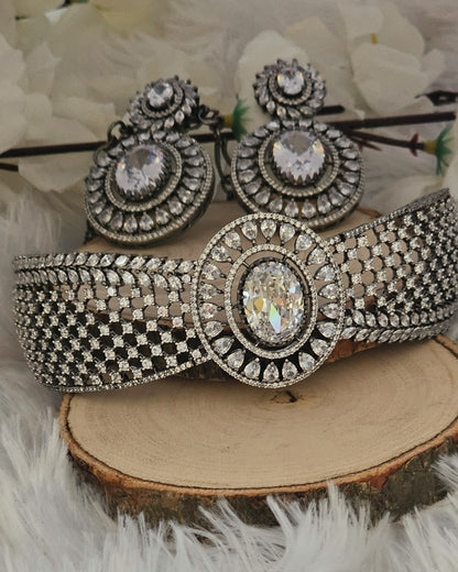 Antique Silver-Tone Choker and Earring Set with Large Gemstones